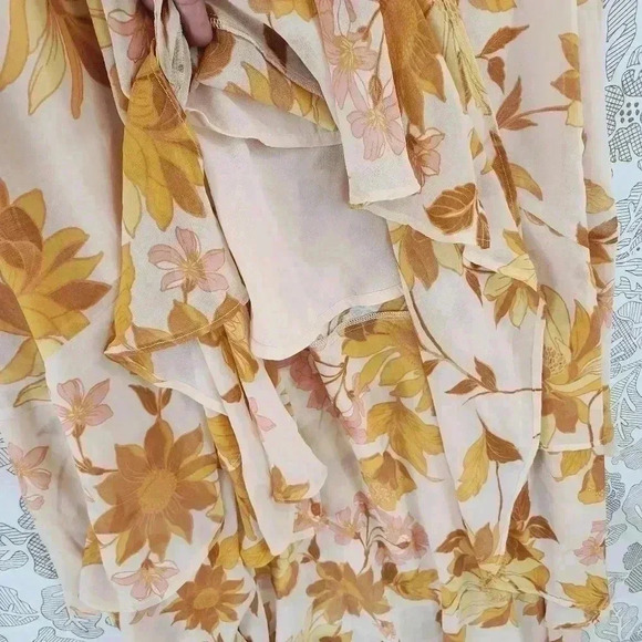 VICI Ruffle Keyhole High low Maxi Chiffon Dress S Lined - Picture 5 of 9